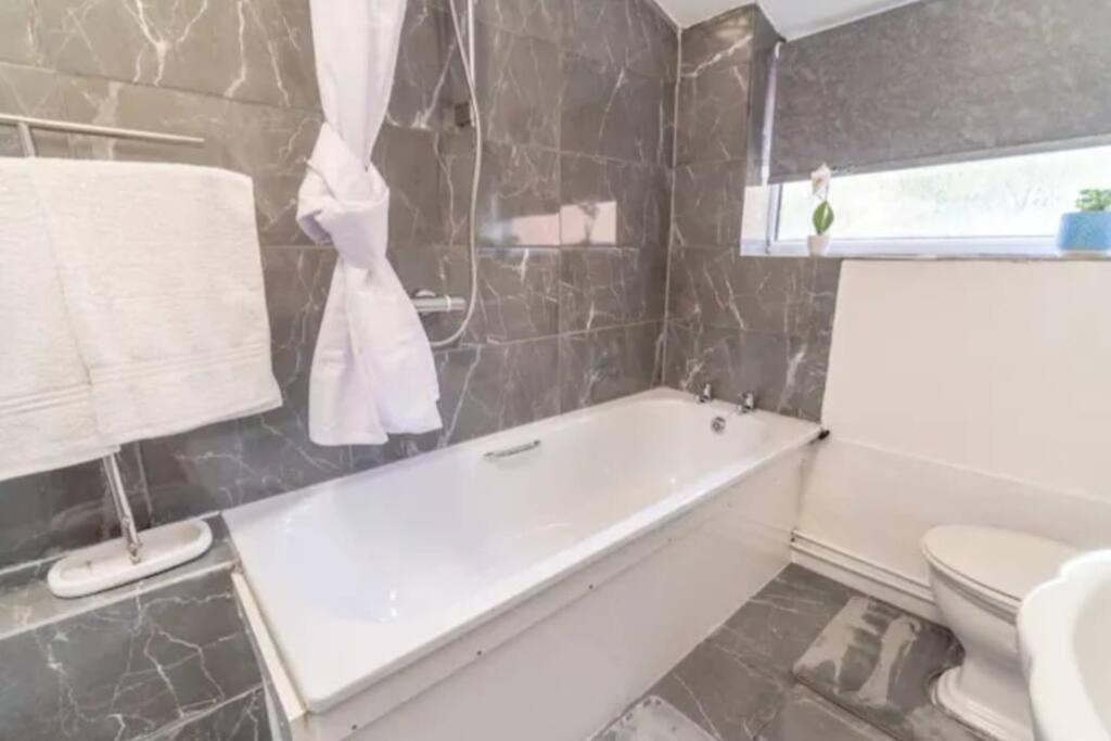 Beautiful Near Centre Holiday home *
